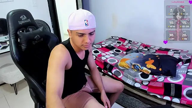 Snapshot of Max_kony chatting on 03/12/25, 12:10 Max kony online show from 03/12/25, 12:10