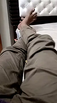 Snapshot of You_are__mine_ chatting on 12/21/24, 07:56 You are mine online show from 12/21/24, 07:56