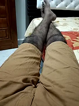 Snapshot of You_are__mine_ chatting on 02/20/25, 08:06 You are mine online show from 02/20/25, 08:06