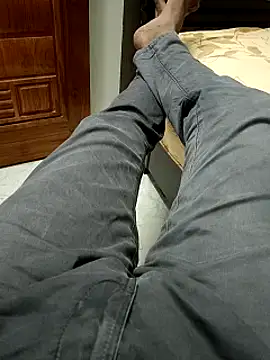 Snapshot of You_are__mine_ chatting on 02/24/25, 06:38 You are mine online show from 02/24/25, 06:38