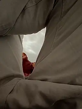 Snapshot of You_are__mine_ chatting on 09/25/25, 11:36 You are mine online show from 09/25/25, 11:36