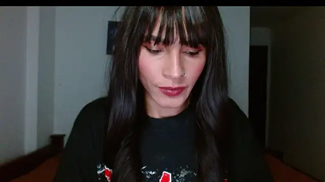 carolinemiller7 online show from 01/10/25, 08:07