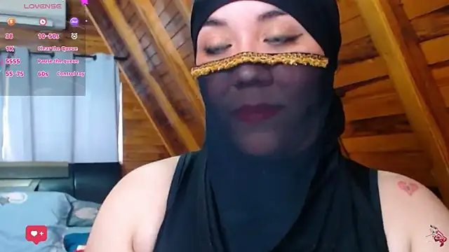 AmbarBurhan online show from 10/20/25, 04:18