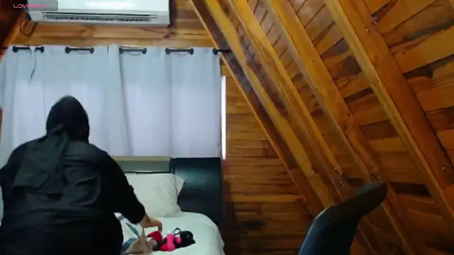 AmbarBurhan online show from 11/05/25, 05:57