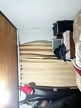 Snapshot of vergara31 chatting on 04/23/26, 12:12 vergara31 online show from 04/23/26, 12:12