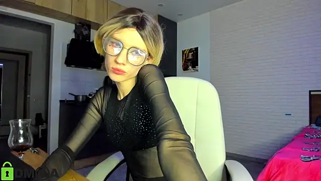  Alice Kitty online show from 10/26/25, 03:18