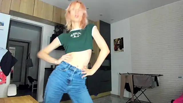 Snapshot of _Alice_Kitty chatting on 02/17/26, 07:42 Alice Kitty online show from 02/17/26, 07:42