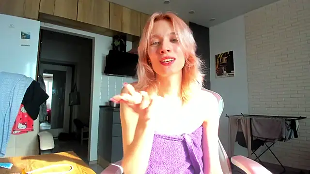 Snapshot of _Alice_Kitty chatting on 02/18/26, 10:22 Alice Kitty online show from 02/18/26, 10:22