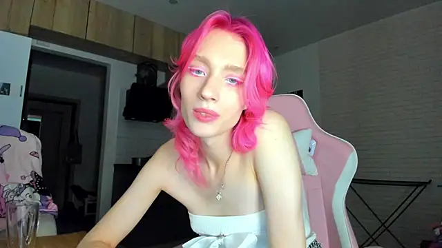 Snapshot of _Alice_Kitty chatting on 03/05/26, 02:02 Alice Kitty online show from 03/05/26, 02:02