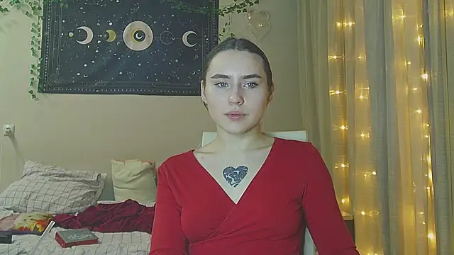 Snapshot of Aurora_workerr chatting on 01/08/25, 12:37 Aurora workerr online show from 01/08/25, 12:37