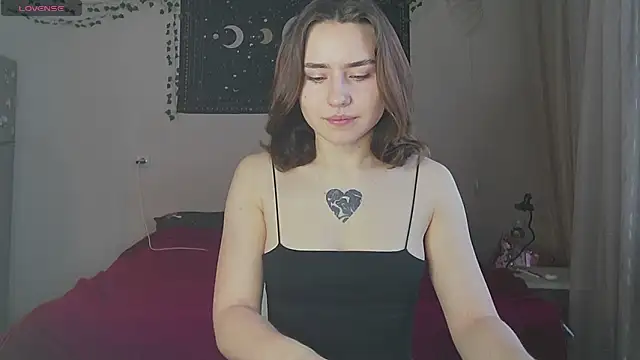 Snapshot of Aurora_workerr chatting on 02/17/25, 01:58 Aurora workerr online show from 02/17/25, 01:58