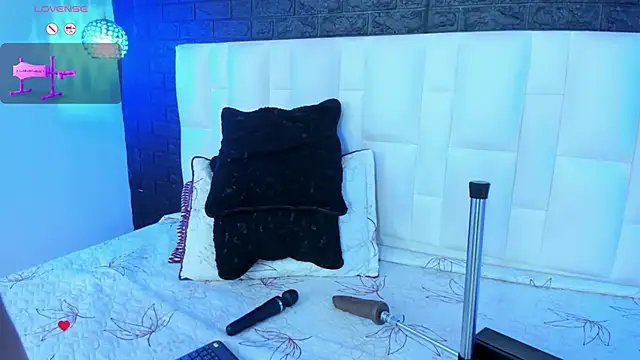 Abbyadams online show from 10/11/25, 03:17