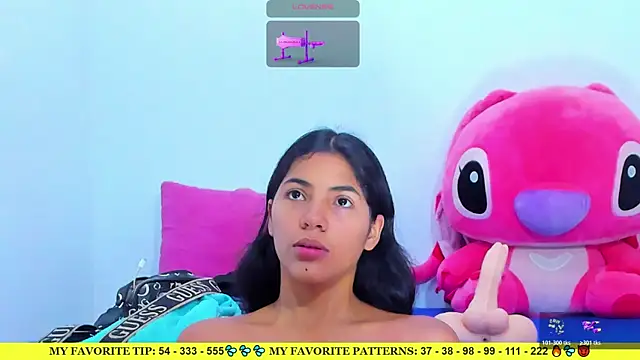 Snapshot of AriannaLewiis chatting on 05/18/26, 07:41 AriannaLewiis online show from 05/18/26, 07:41