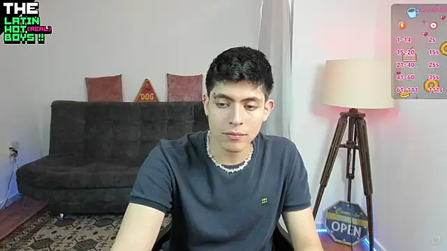 Snapshot of MyLatinHotBoys chatting on 12/13/24, 12:39 MyLatinHotBoys online show from 12/13/24, 12:39