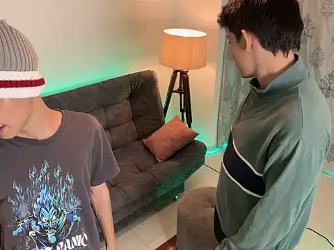 Snapshot of MyLatinHotBoys chatting on 12/26/24, 11:35 MyLatinHotBoys online show from 12/26/24, 11:35