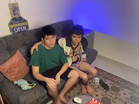 Snapshot of MyLatinHotBoys chatting on 01/19/25, 11:53 MyLatinHotBoys online show from 01/19/25, 11:53