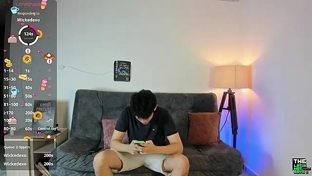 Snapshot of MyLatinHotBoys chatting on 02/08/25, 12:28 MyLatinHotBoys online show from 02/08/25, 12:28