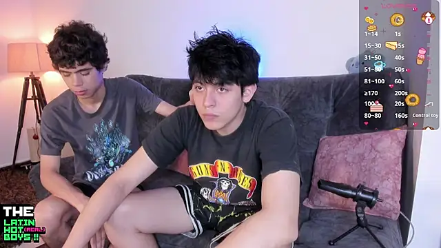 Snapshot of MyLatinHotBoys chatting on 02/18/25, 12:26 MyLatinHotBoys online show from 02/18/25, 12:26