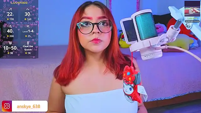 Snapshot of AnngelaSkye chatting on 01/15/26, 05:12 AnngelaSkye online show from 01/15/26, 05:12