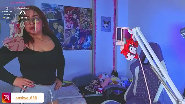 Snapshot of AnngelaSkye chatting on 03/26/26, 05:57 AnngelaSkye online show from 03/26/26, 05:57