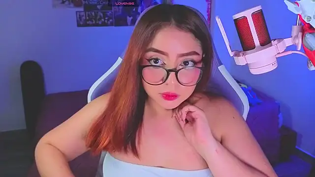 Snapshot of AnngelaSkye chatting on 04/16/26, 08:15 AnngelaSkye online show from 04/16/26, 08:15