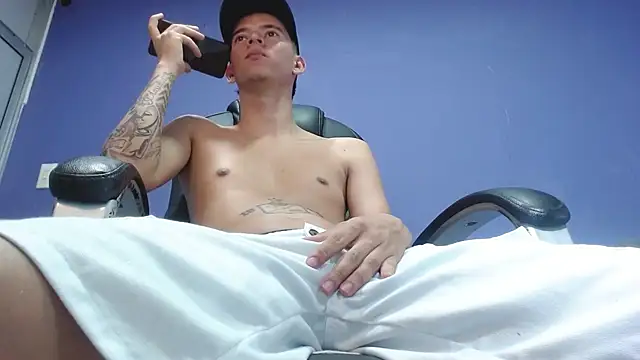 FrannBoy online show from 03/03/25, 08:11