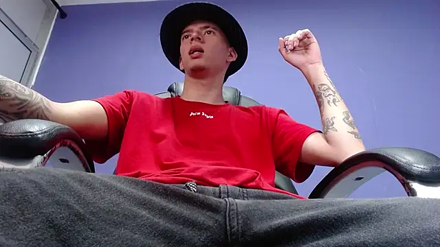 FrannBoy online show from 03/05/25, 03:29