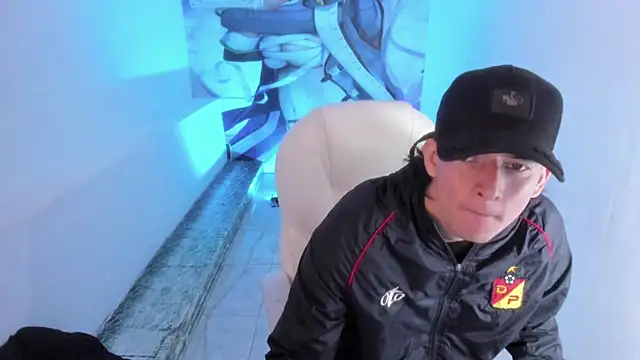 Snapshot of FrannBoy chatting on 04/16/26, 03:29 FrannBoy online show from 04/16/26, 03:29