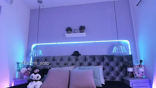 Naomii Soto online show from 03/18/25, 08:04