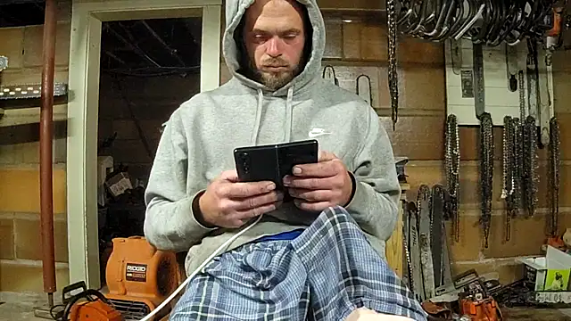 Snapshot of Bigoleslong98765 chatting on 11/15/25, 07:05 Bigoleslong98765 online show from 11/15/25, 07:05