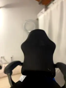 Miss-Abbii online show from 10/17/25, 09:06