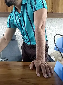 Snapshot of indianguy89 chatting on 03/16/26, 06:28 indianguy89 online show from 03/16/26, 06:28