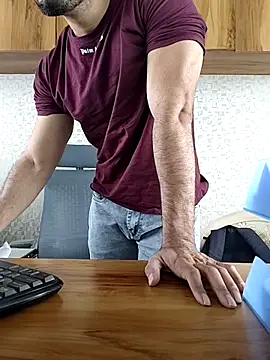 Snapshot of indianguy89 chatting on 04/02/26, 05:27 indianguy89 online show from 04/02/26, 05:27