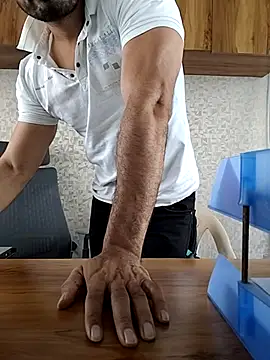 Snapshot of indianguy89 chatting on 04/05/26, 05:59 indianguy89 online show from 04/05/26, 05:59