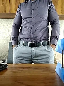 Snapshot of indianguy89 chatting on 04/09/26, 07:36 indianguy89 online show from 04/09/26, 07:36