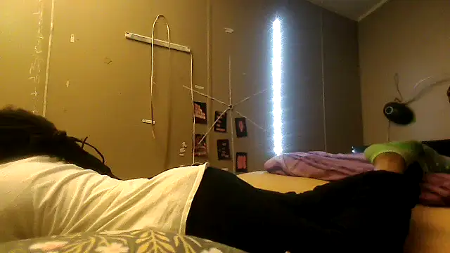 Snapshot of EbonyFetishQueen chatting on 09/09/25, 12:05 EbonyFetishQueen online show from 09/09/25, 12:05