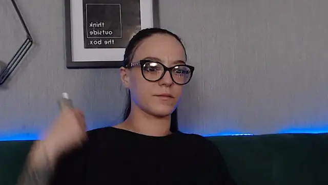 Snapshot of IzabelllNoir chatting on 01/17/25, 12:42 IzabelllNoir online show from 01/17/25, 12:42