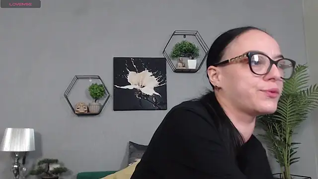 IzabelllNoir online show from 03/25/26, 08:31