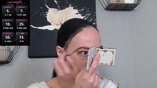 IzabelllNoir online show from 04/16/26, 08:59