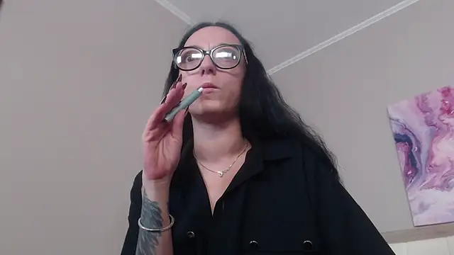 Snapshot of IzabelllNoir chatting on 07/12/26, 03:52 IzabelllNoir online show from 07/12/26, 03:52