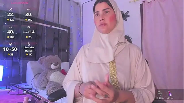 AishaAmin  online show from 01/18/25, 03:42