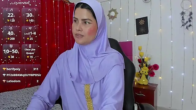 AishaAmin  online show from 03/19/25, 03:19