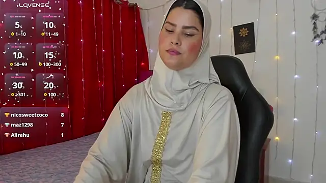 AishaAmin  online show from 03/20/25, 03:14