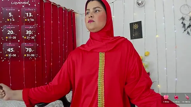 AishaAmin  online show from 11/12/25, 12:16