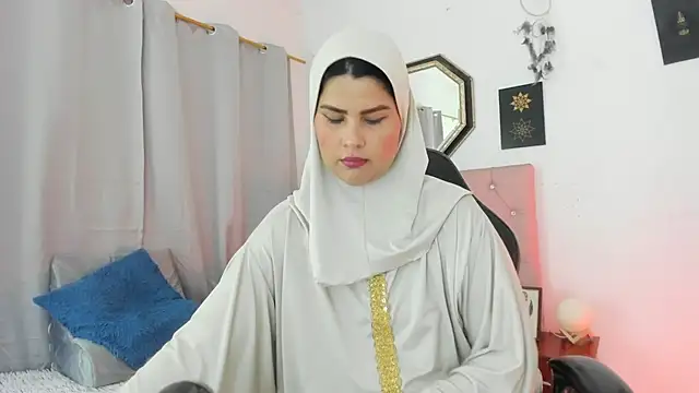 Snapshot of AishaAmin_ chatting on 07/17/26, 12:12 AishaAmin online show from 07/17/26, 12:12