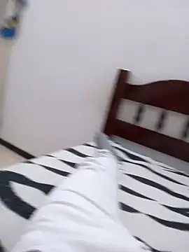 Snapshot of maikinhopL chatting on 01/30/25, 05:09 maikinhopL online show from 01/30/25, 05:09