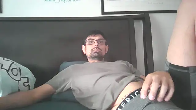spence204011 online show from 06/04/26, 06:25