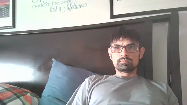 Snapshot of spence204011 chatting on 07/04/26, 07:42 spence204011 online show from 07/04/26, 07:42