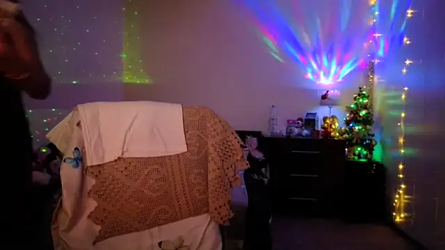 YourDreamLoverr online show from 12/17/25, 12:27