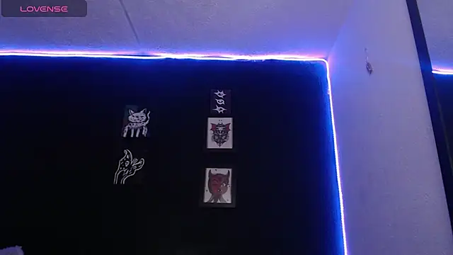 niakat  online show from 12/17/24, 01:18